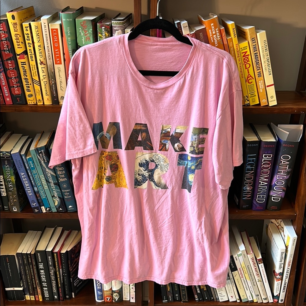 Unisex Pink Graphic T-Shirt with 'Make Art' Design